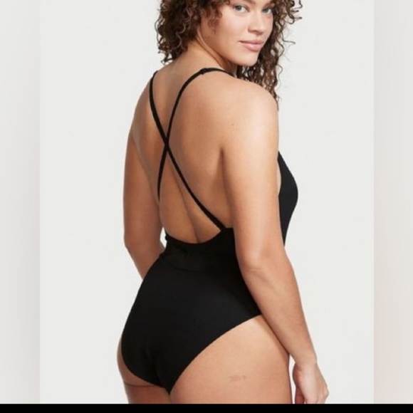 VS one piece swimsuit - Picture 13 of 13